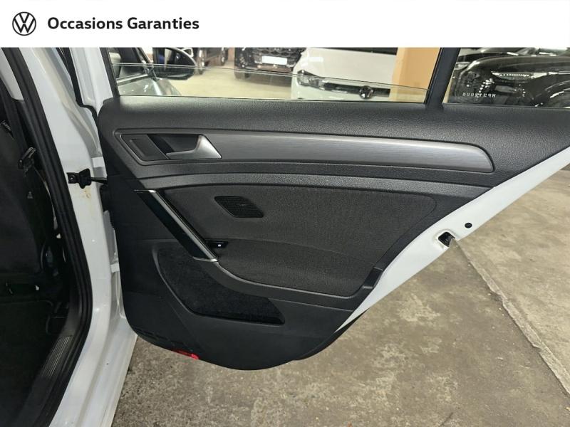 Voitures occasions VOLKSWAGEN GOLF First Edition Paris