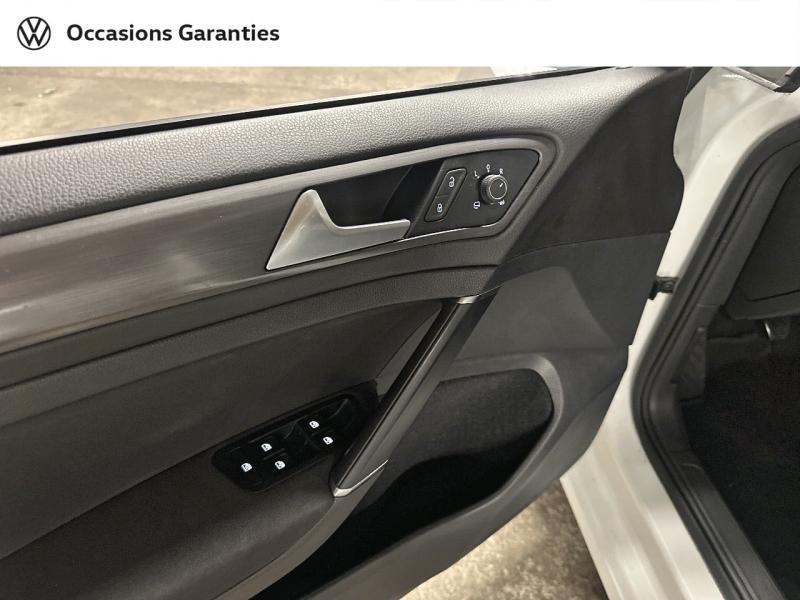 Voitures occasions VOLKSWAGEN GOLF First Edition Paris