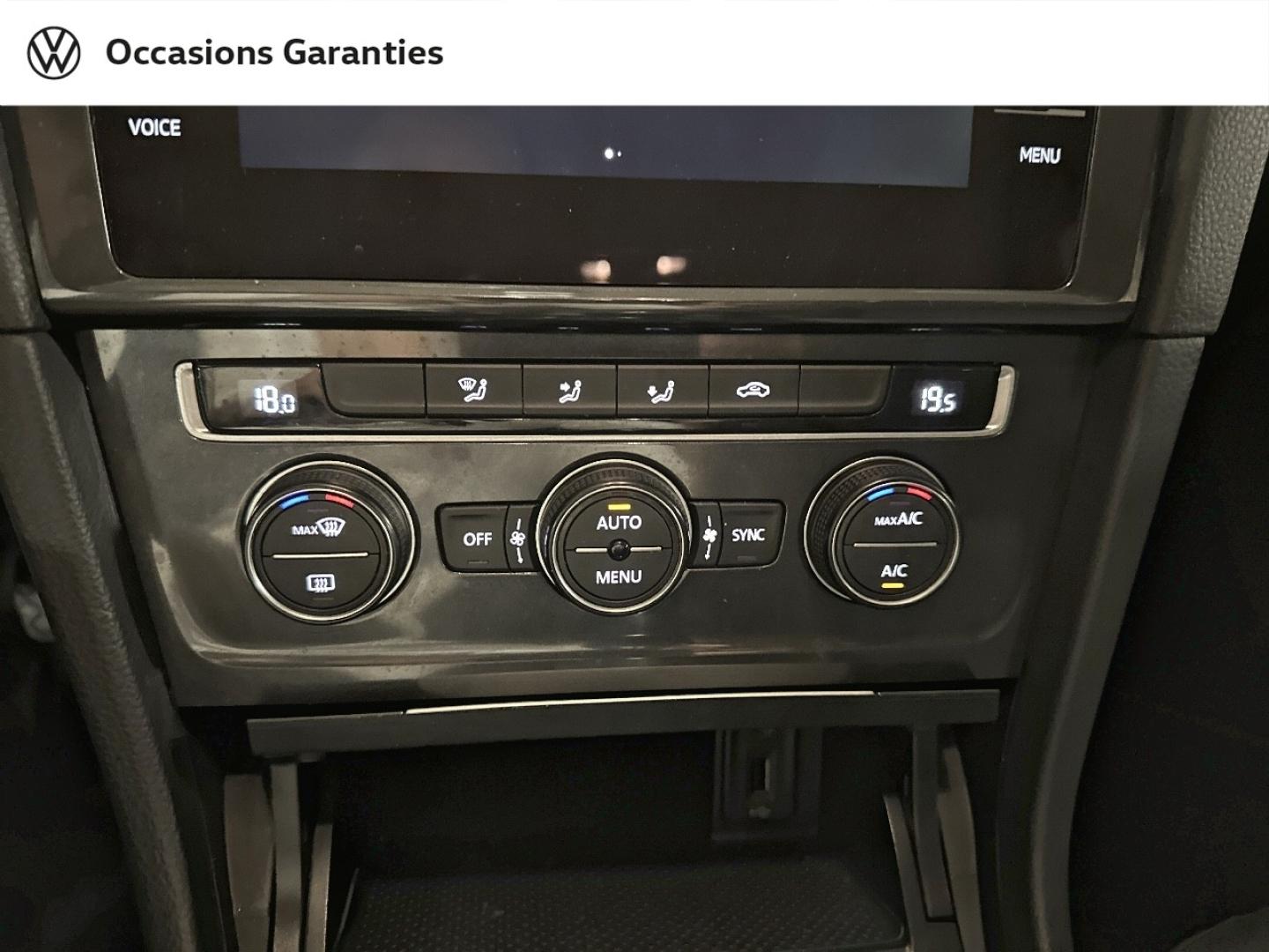 Voitures occasions VOLKSWAGEN GOLF First Edition Paris
