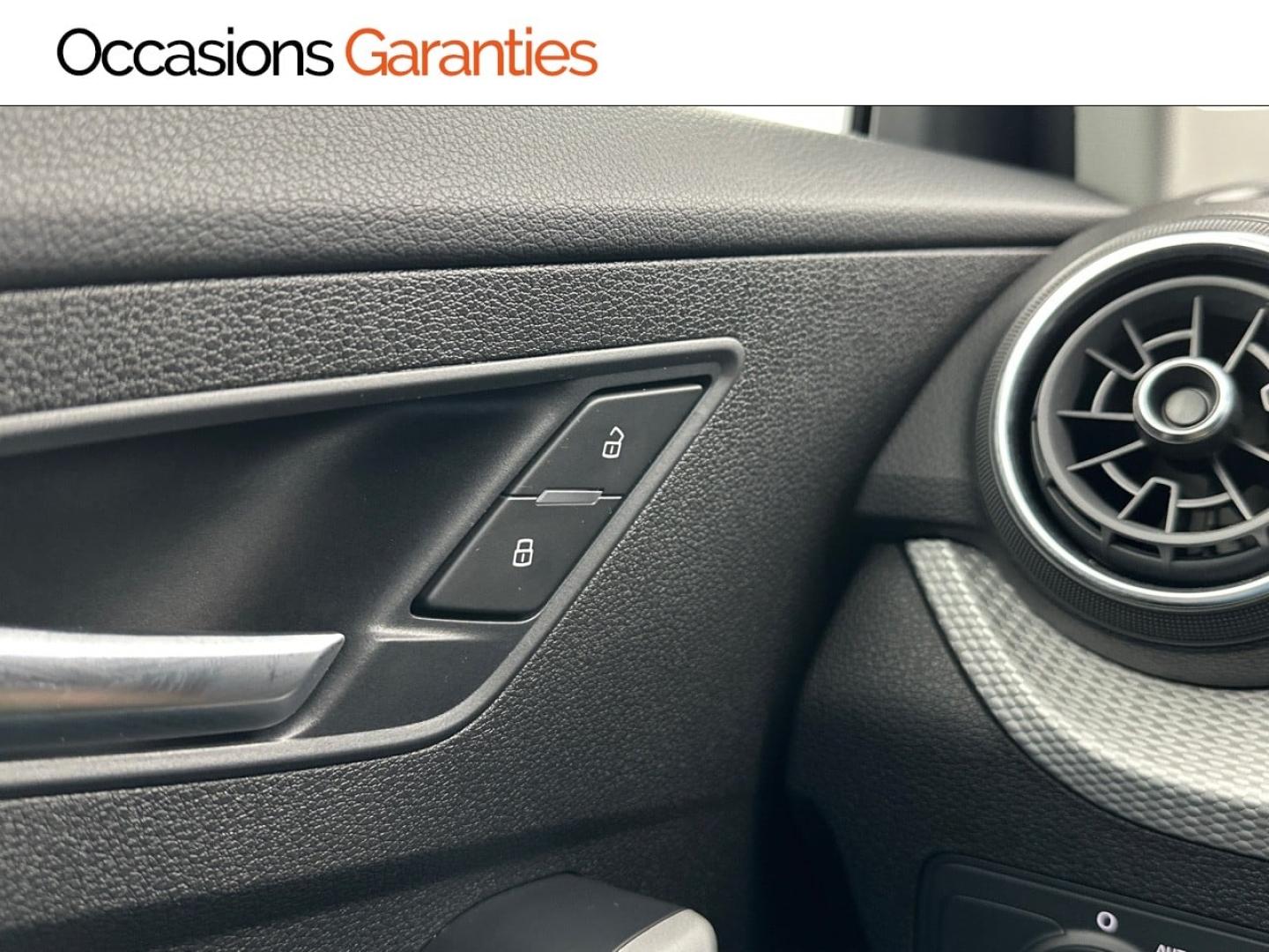 Voitures occasions Audi Q2 Business line Paris