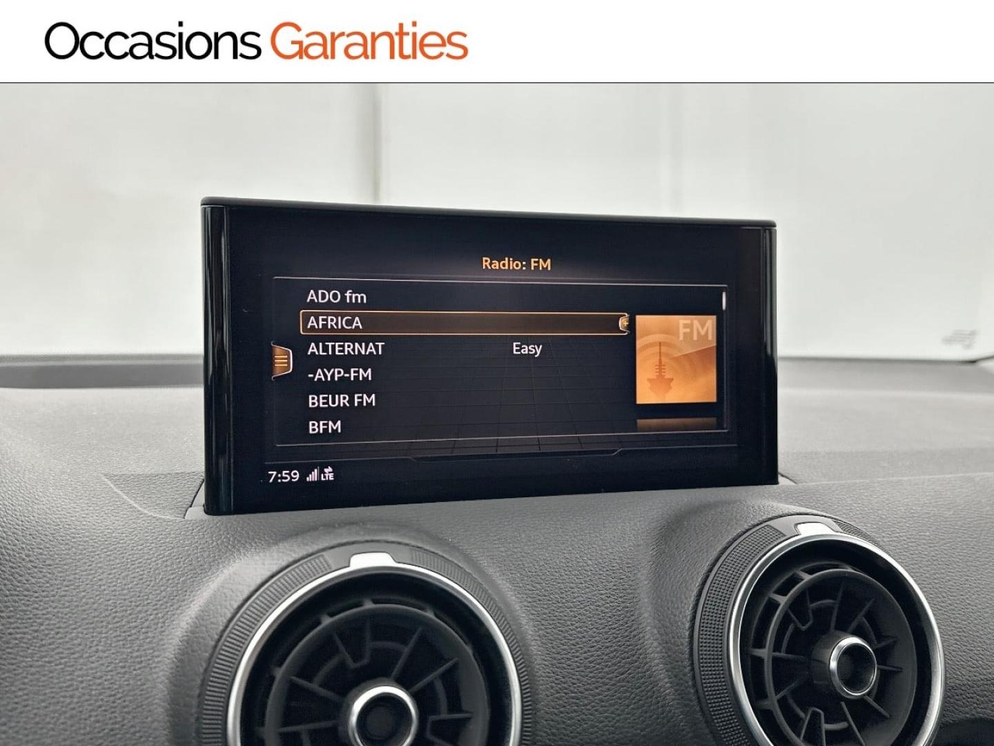 Voitures occasions Audi Q2 Business line Paris