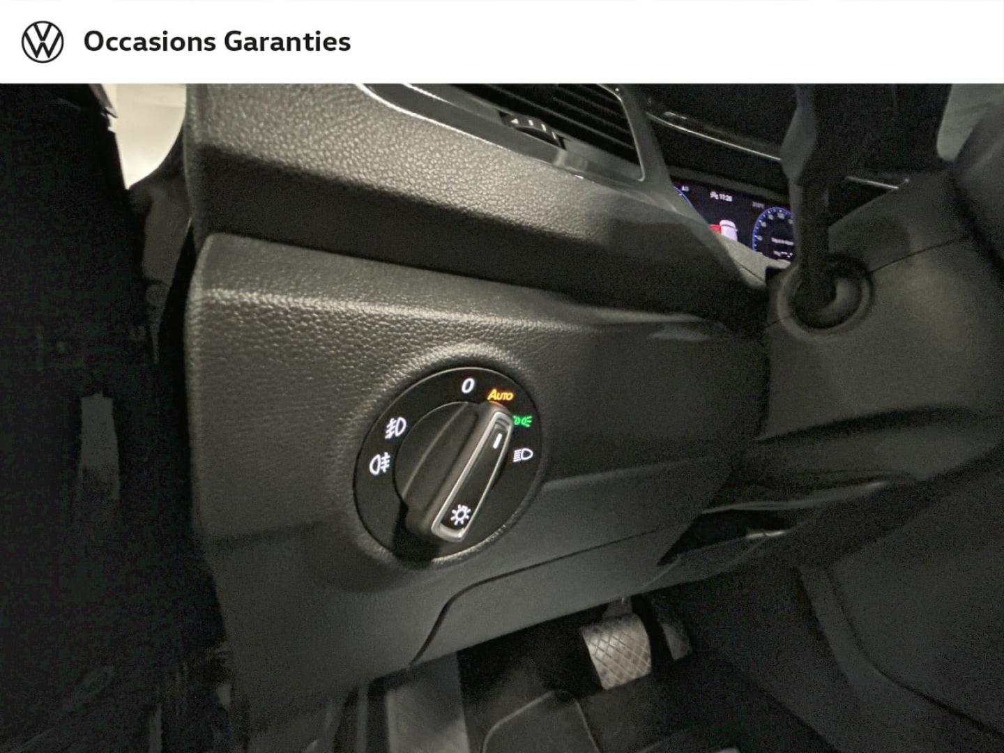Voitures occasions VOLKSWAGEN T-ROC Carat Paris