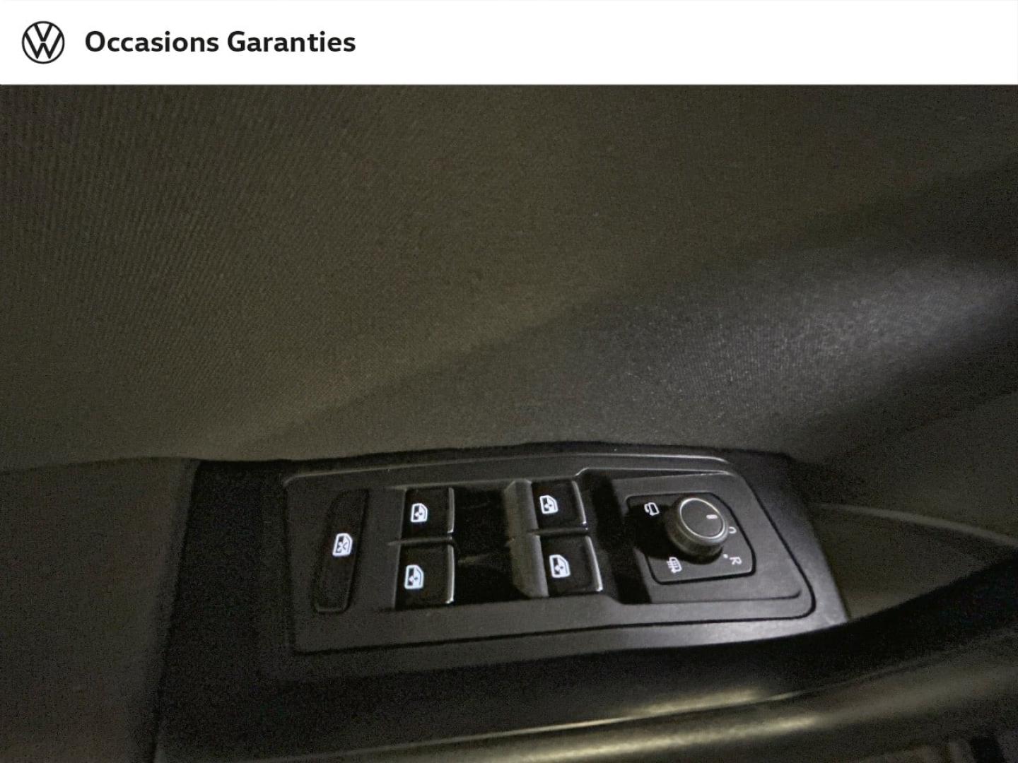Voitures occasions VOLKSWAGEN T-ROC Carat Paris