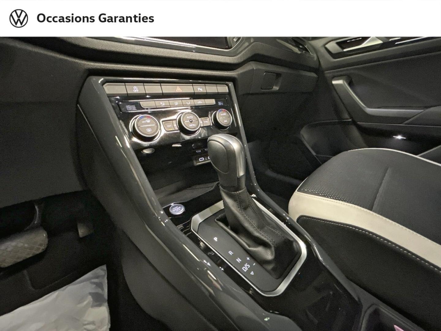 Voitures occasions VOLKSWAGEN T-ROC Carat Paris