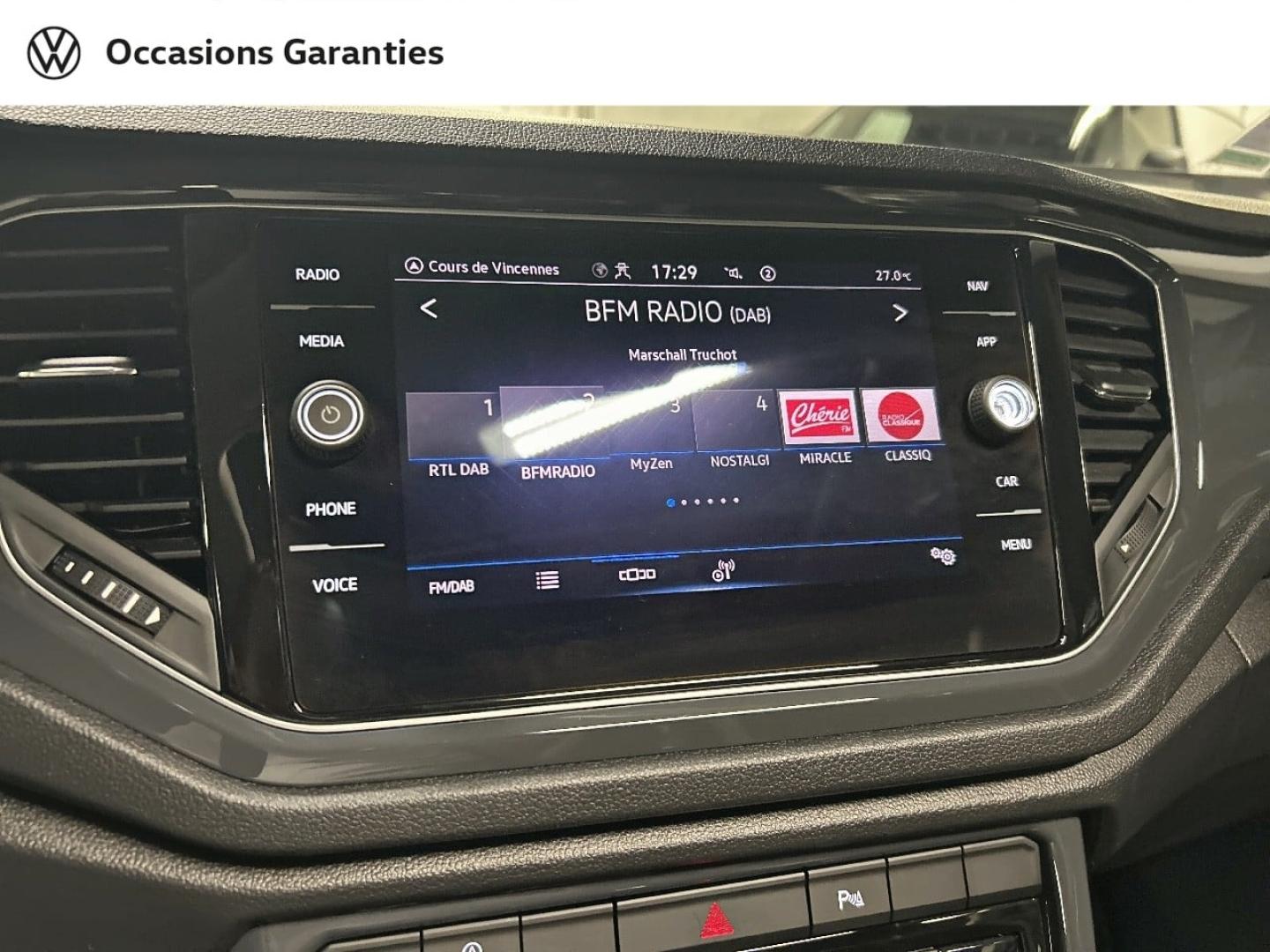 Voitures occasions VOLKSWAGEN T-ROC Carat Paris
