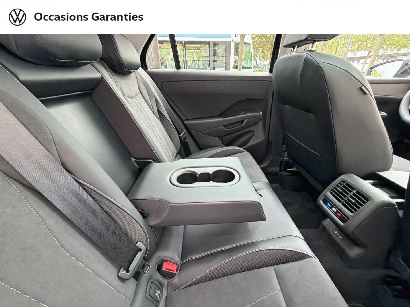 Voitures occasions VOLKSWAGEN T-ROC Style Paris