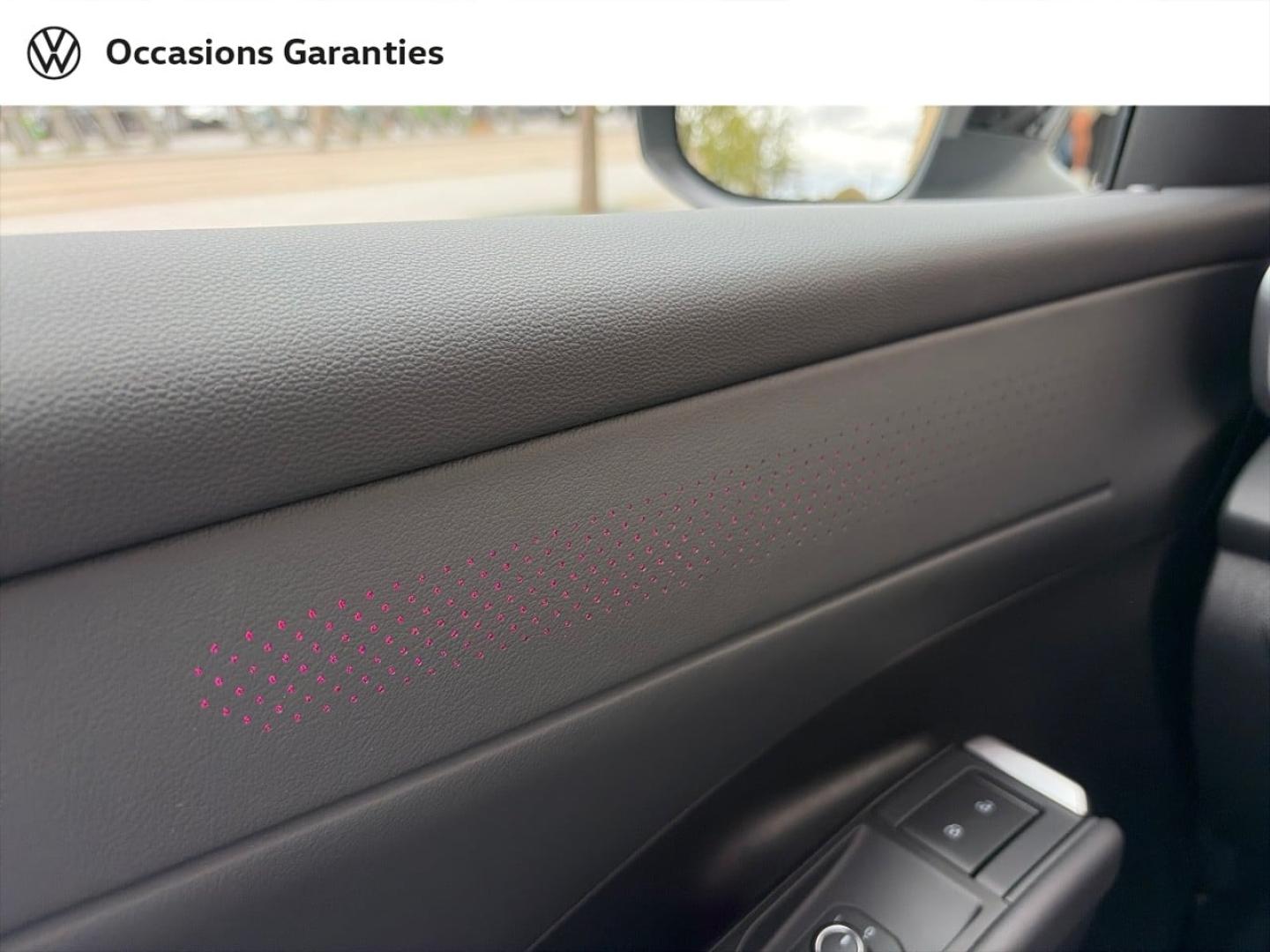 Voitures occasions VOLKSWAGEN T-ROC Style Paris
