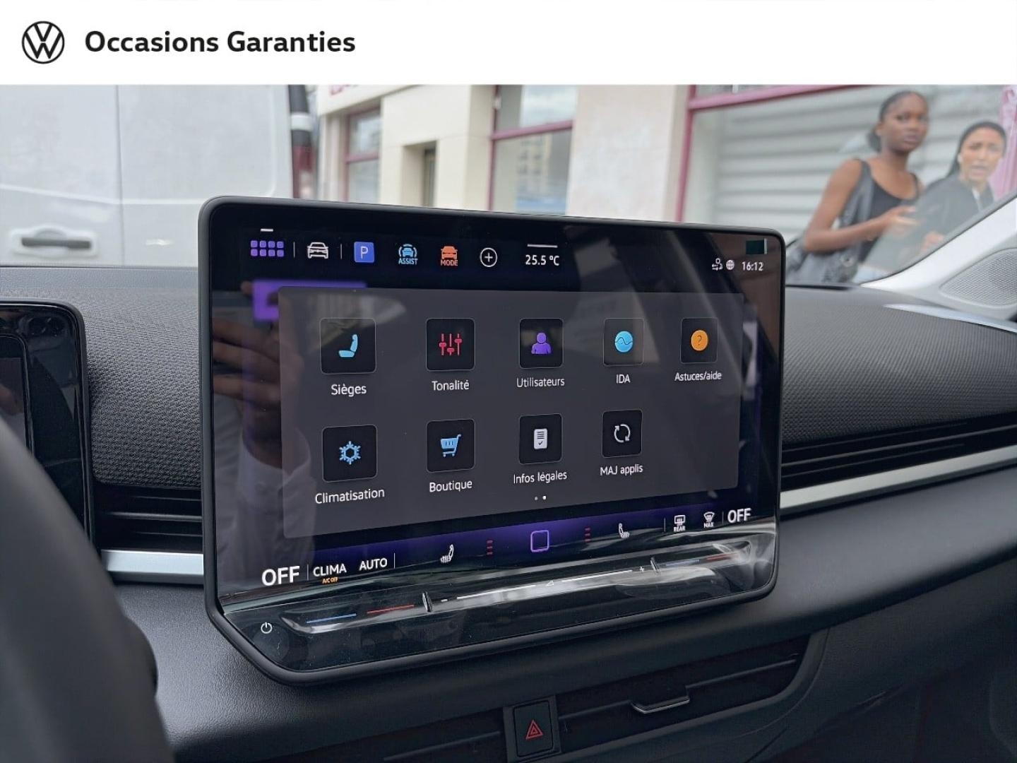 Voitures occasions VOLKSWAGEN T-ROC Style Paris