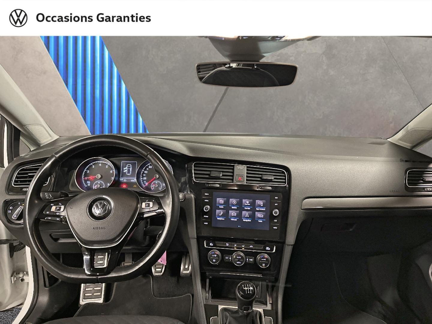 Voitures occasions VOLKSWAGEN GOLF IQ.Drive Paris