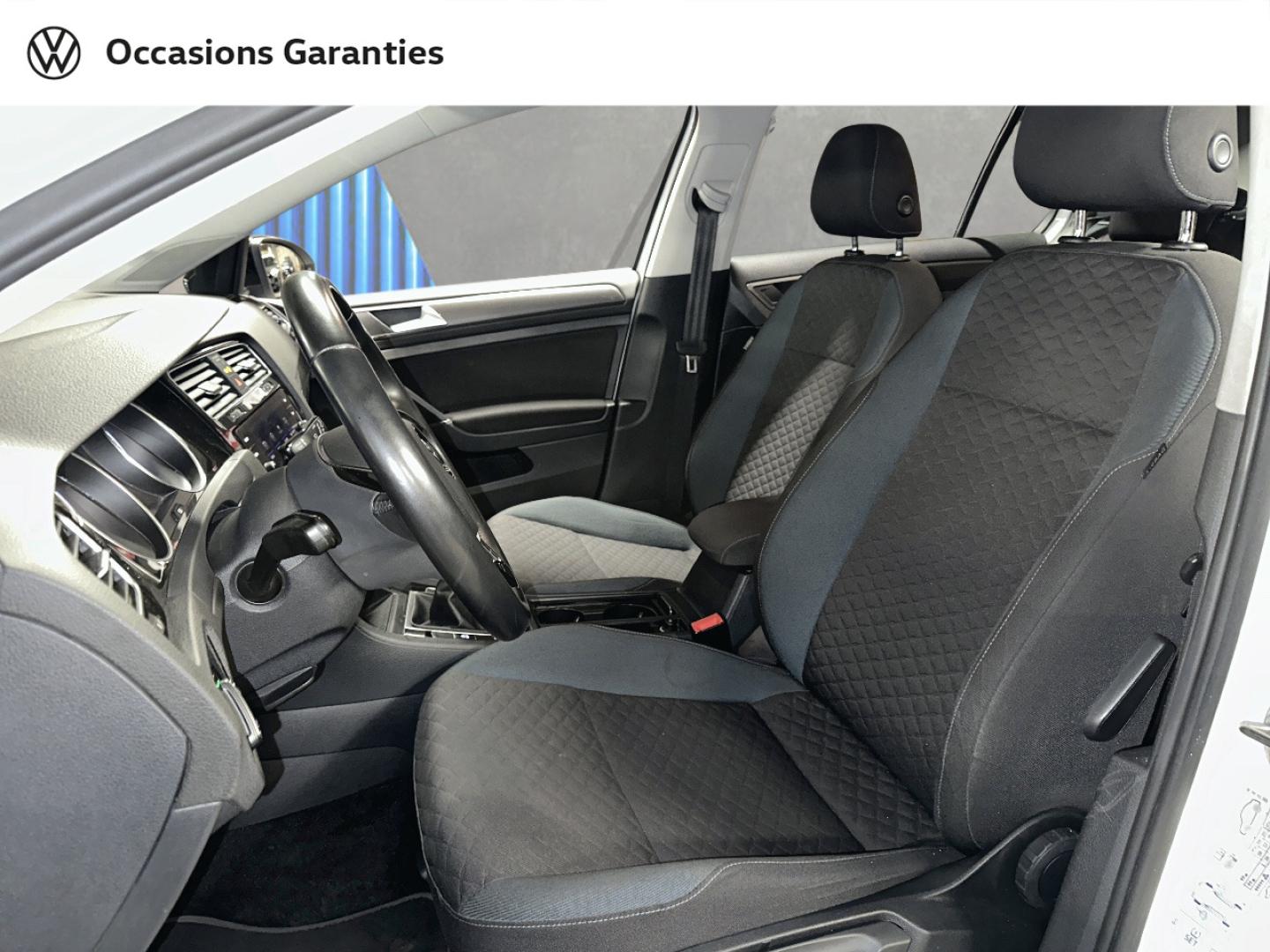 Voitures occasions VOLKSWAGEN GOLF IQ.Drive Paris