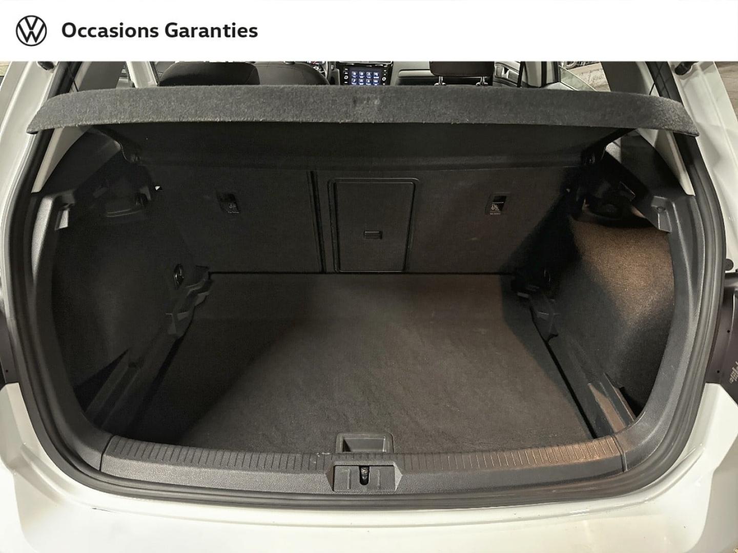 Voitures occasions VOLKSWAGEN GOLF IQ.Drive Paris