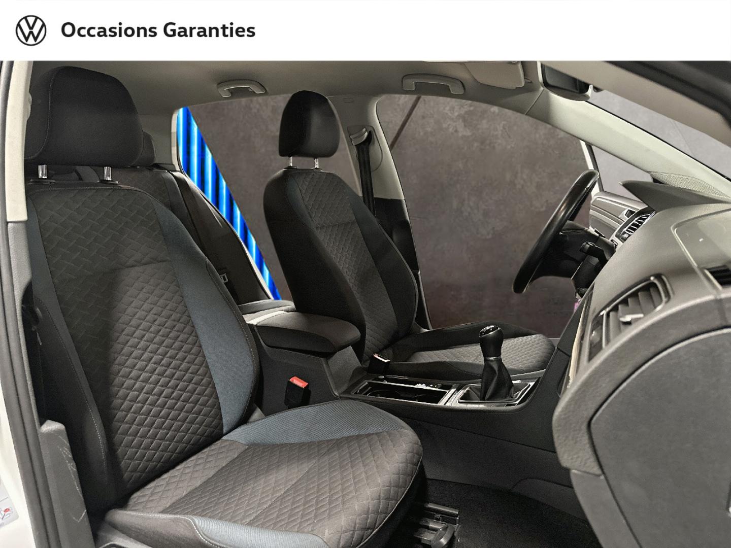 Voitures occasions VOLKSWAGEN GOLF IQ.Drive Paris