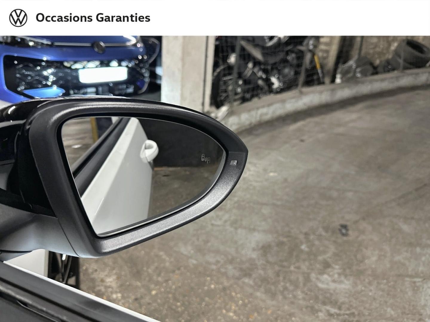 Voitures occasions VOLKSWAGEN GOLF IQ.Drive Paris