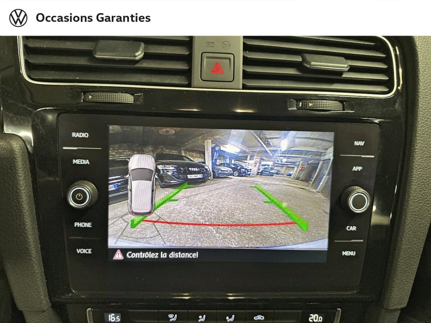 Voitures occasions VOLKSWAGEN GOLF IQ.Drive Paris