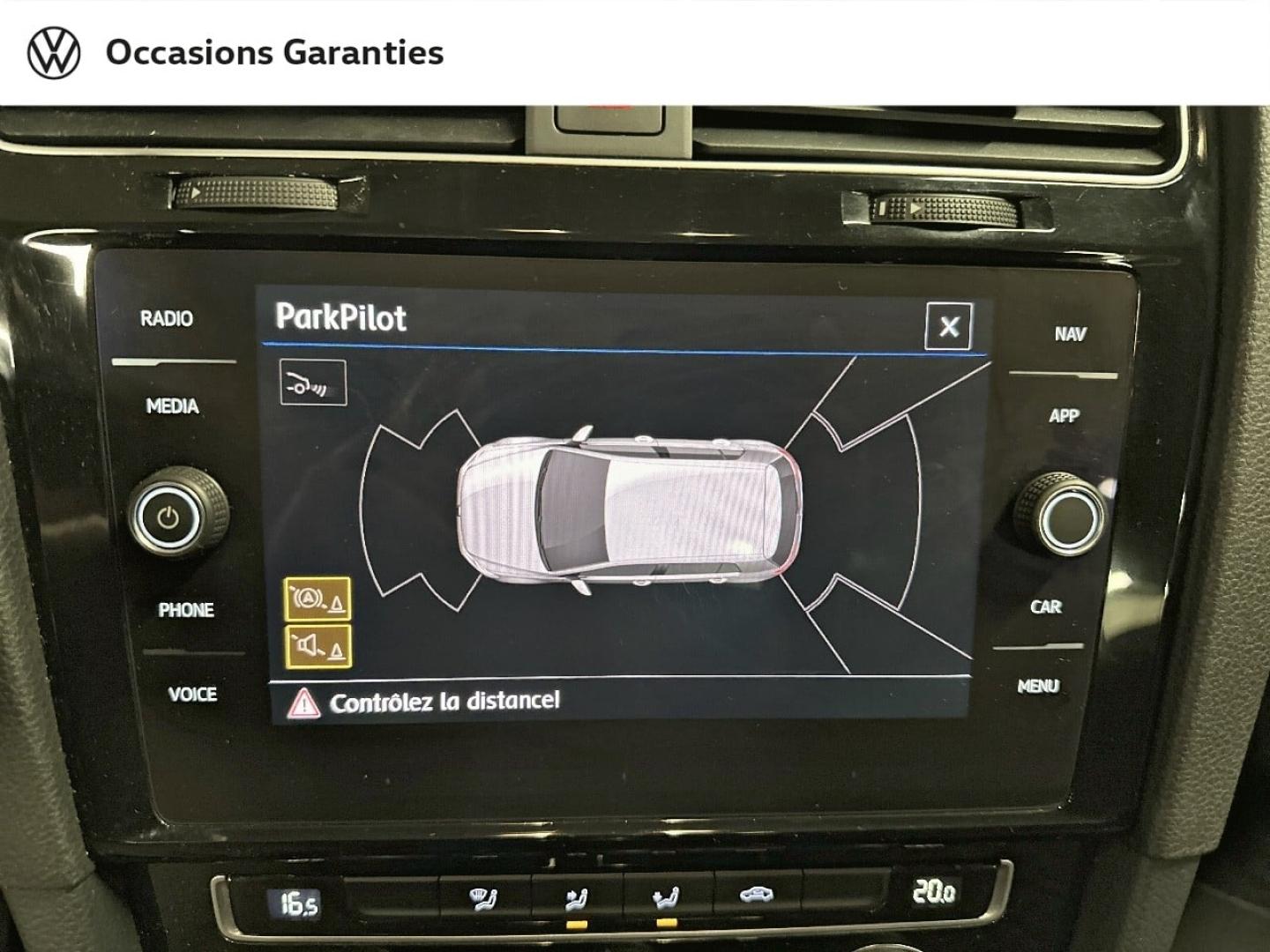 Voitures occasions VOLKSWAGEN GOLF IQ.Drive Paris
