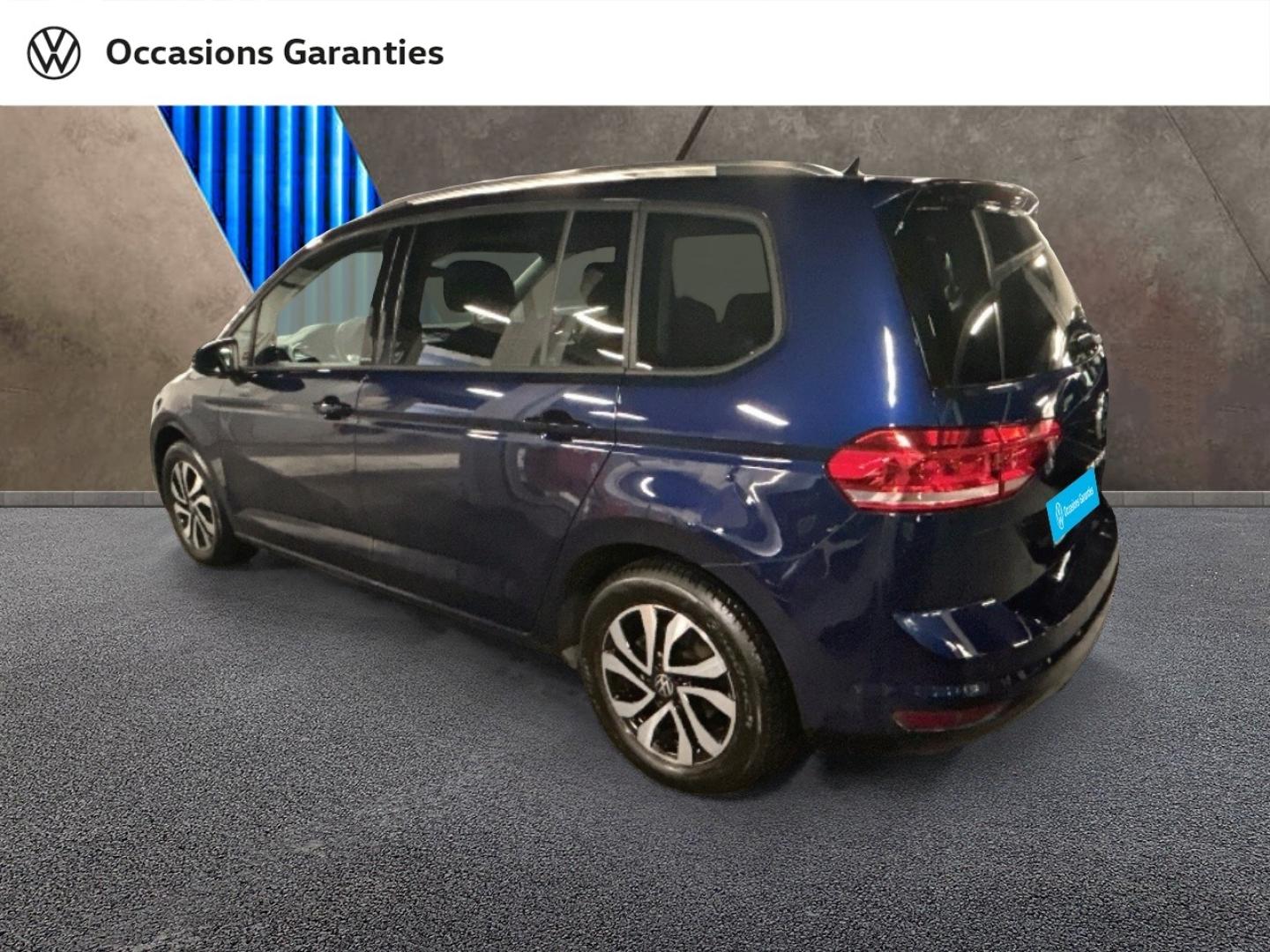Voitures occasions VOLKSWAGEN TOURAN Active Paris