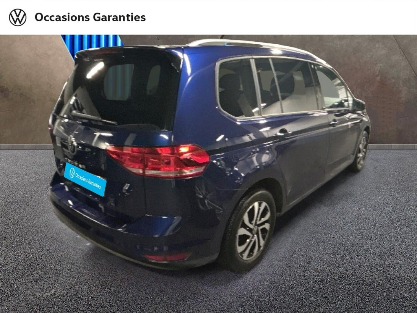 Voitures occasions VOLKSWAGEN TOURAN Active Paris