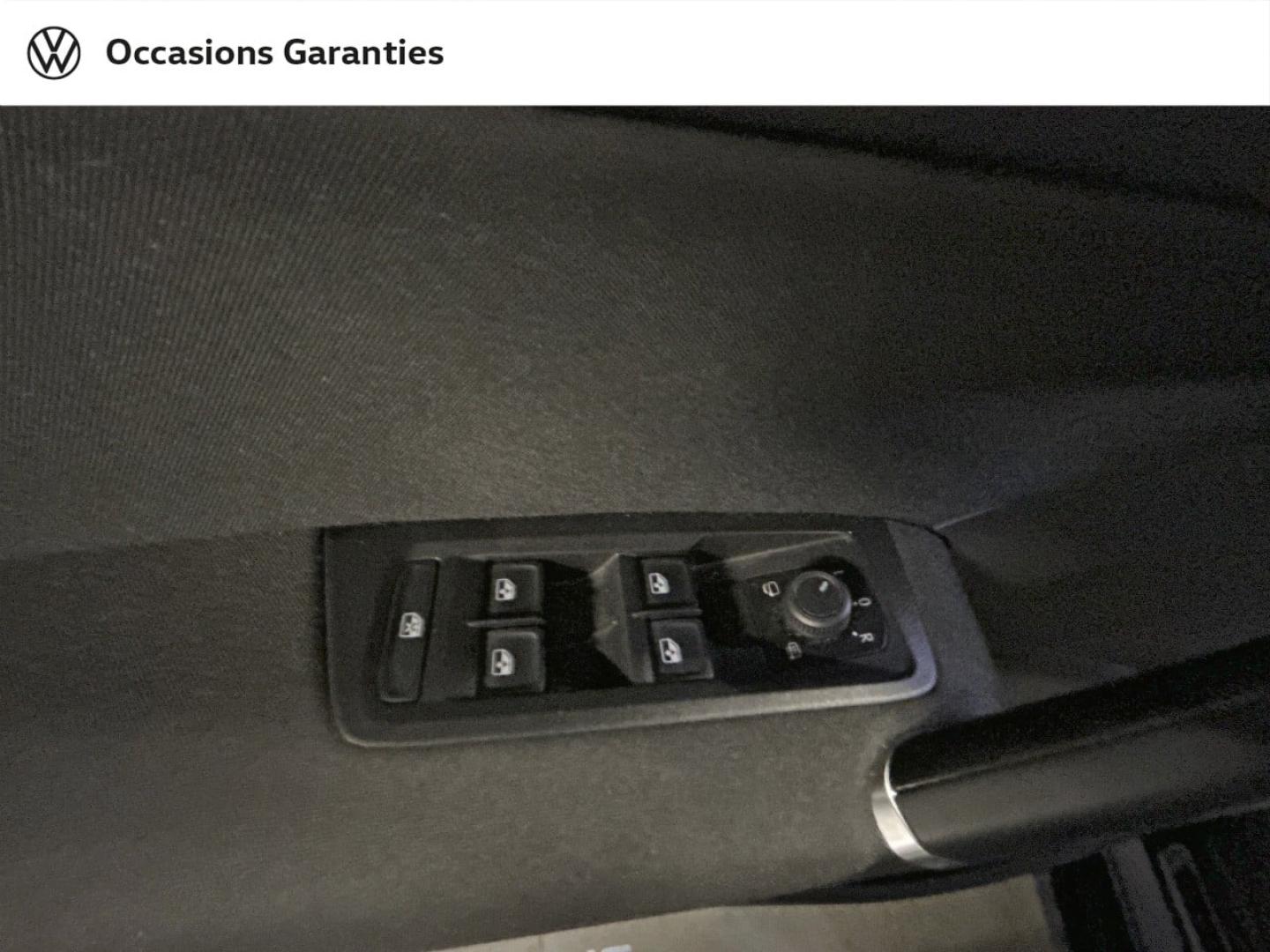 Voitures occasions VOLKSWAGEN TOURAN Active Paris