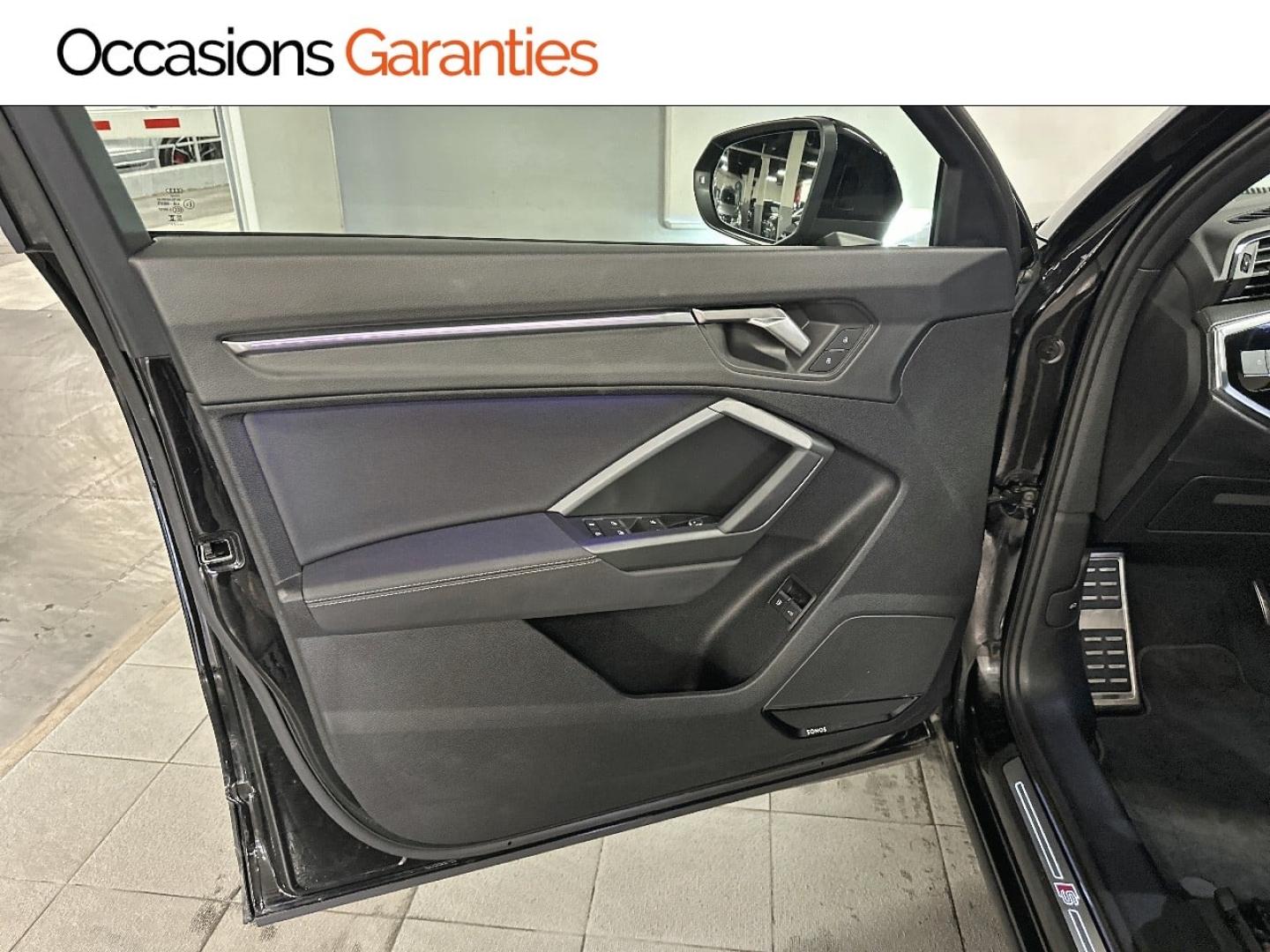 Voitures occasions Audi Q3 S line Paris