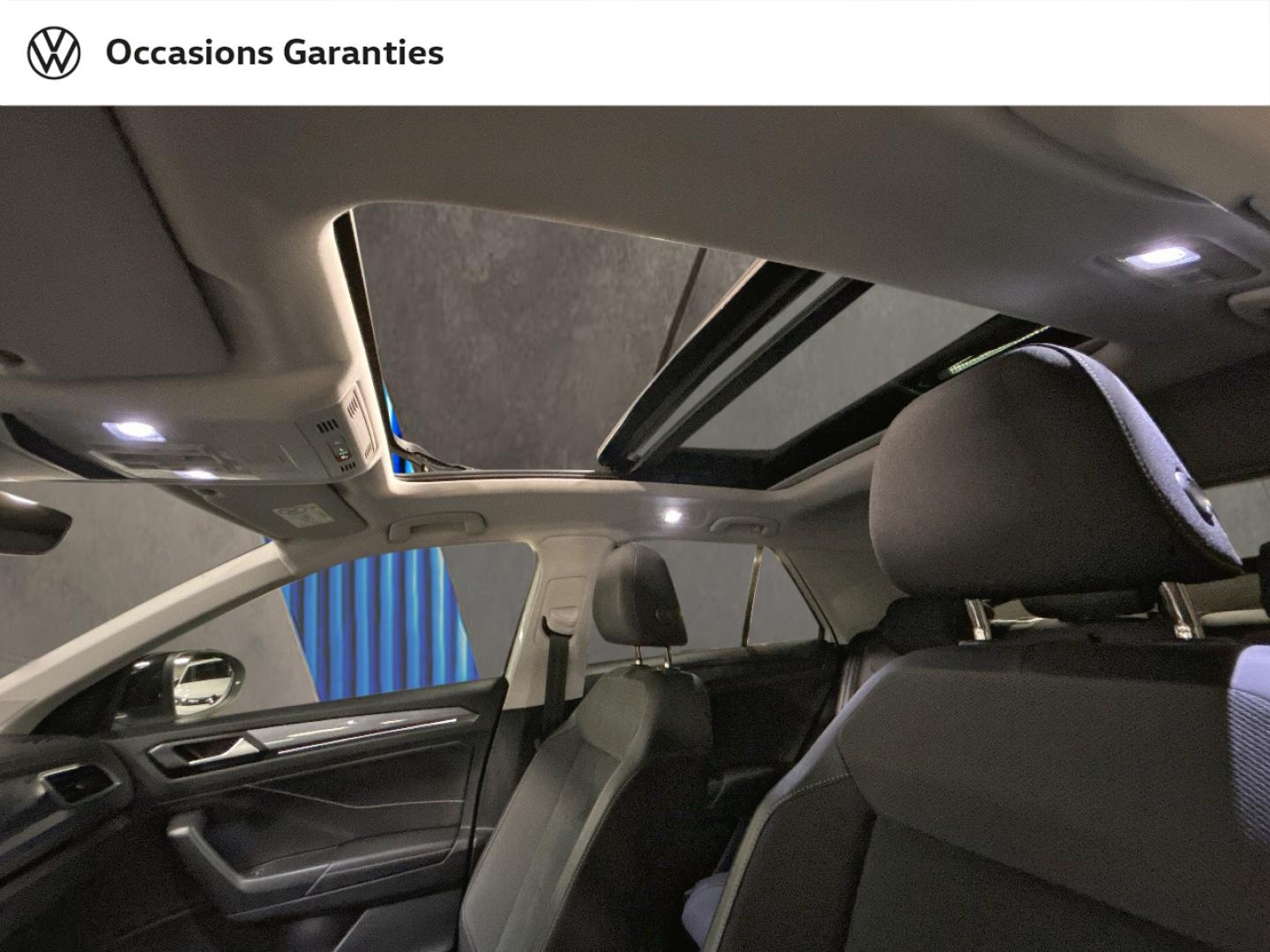 Voitures occasions VOLKSWAGEN T-ROC Style Paris
