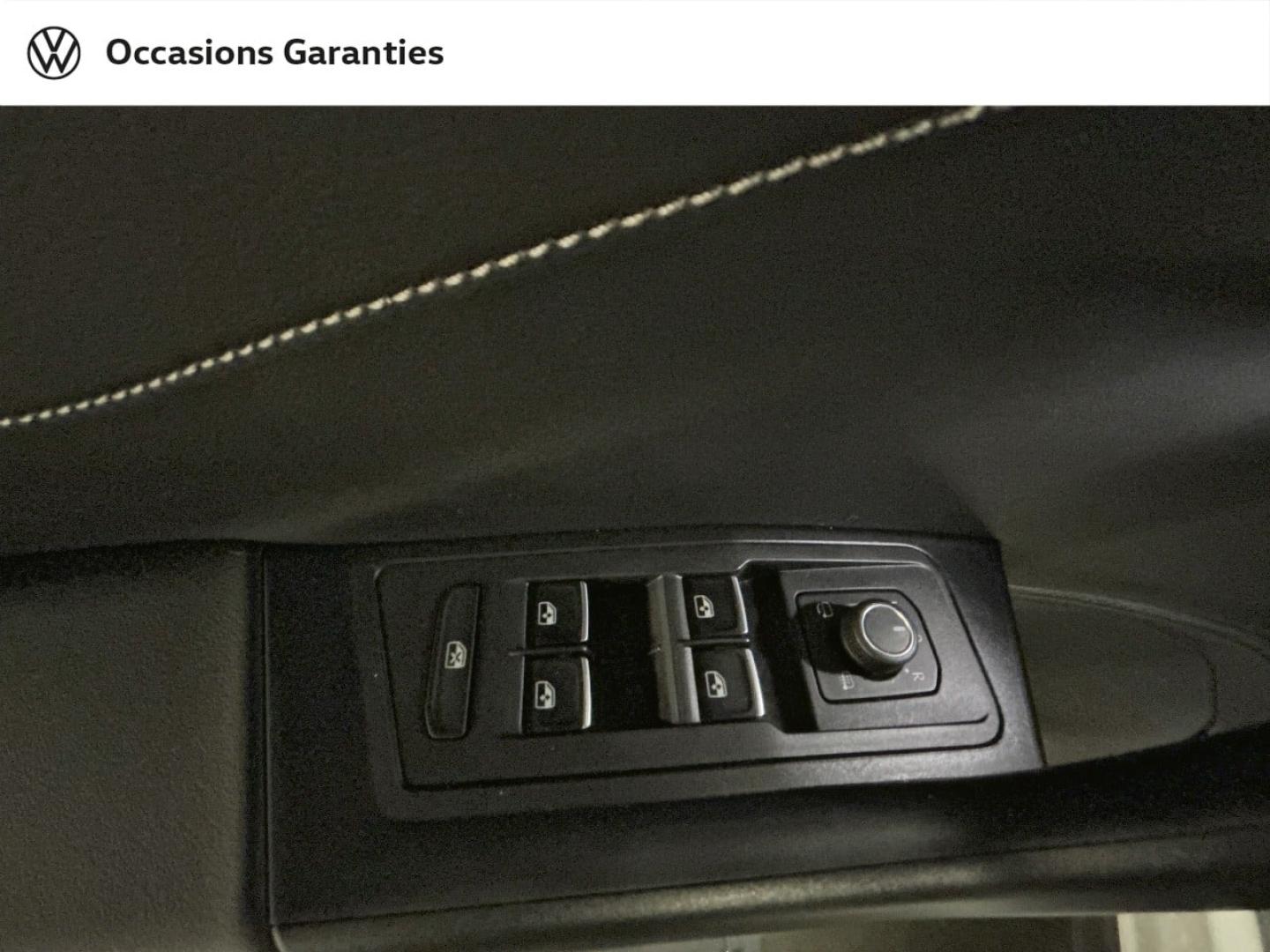 Voitures occasions VOLKSWAGEN T-ROC Style Paris