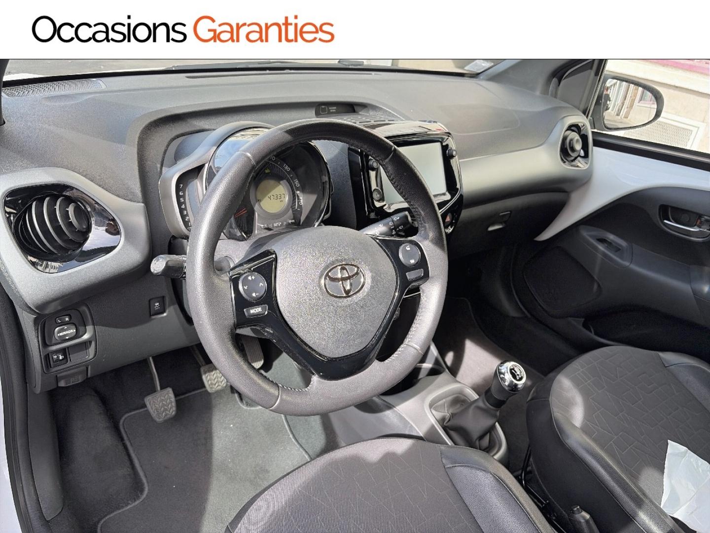 Voitures occasions TOYOTA AYGO x-night Paris