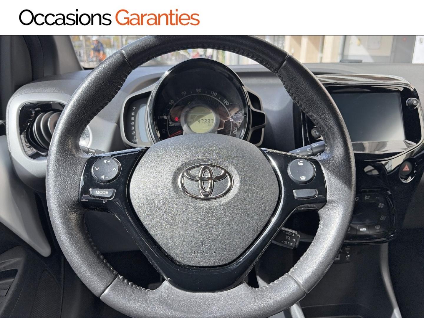 Voitures occasions TOYOTA AYGO x-night Paris