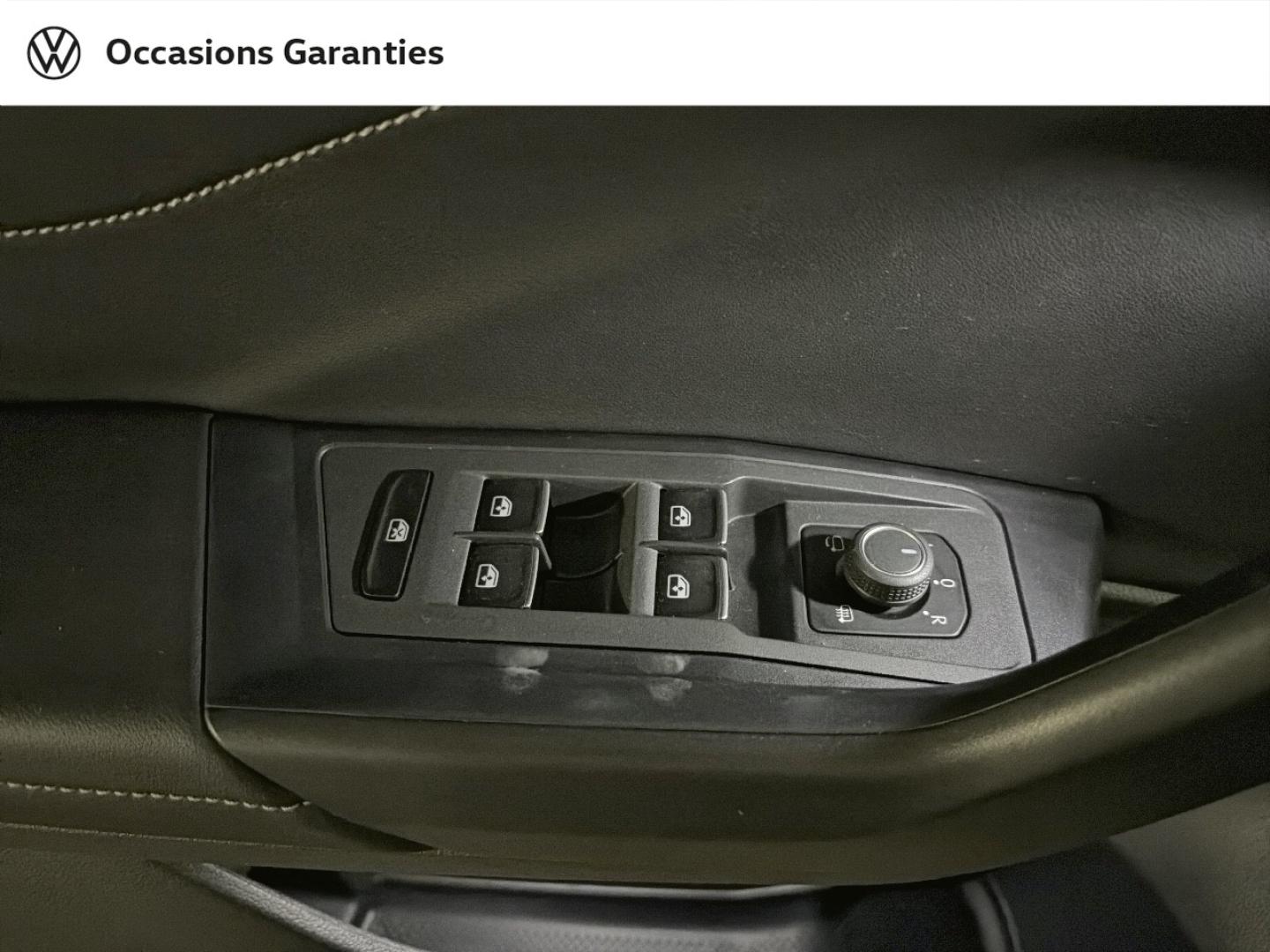 Voitures occasions VOLKSWAGEN T-ROC Style Paris