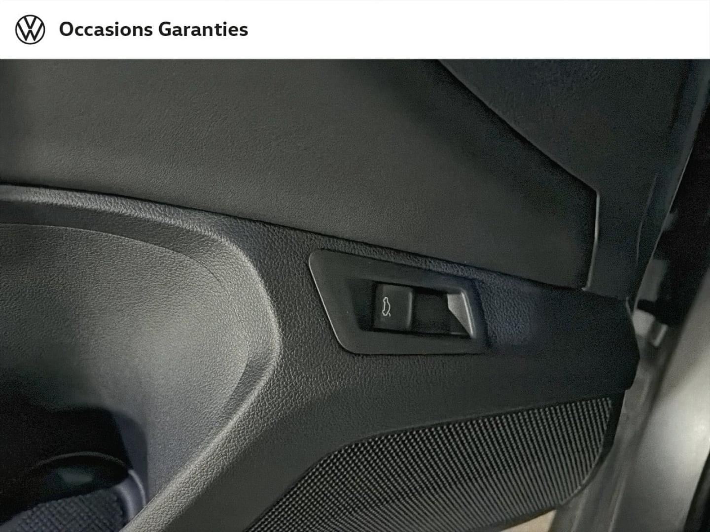 Voitures occasions VOLKSWAGEN T-ROC Style Paris