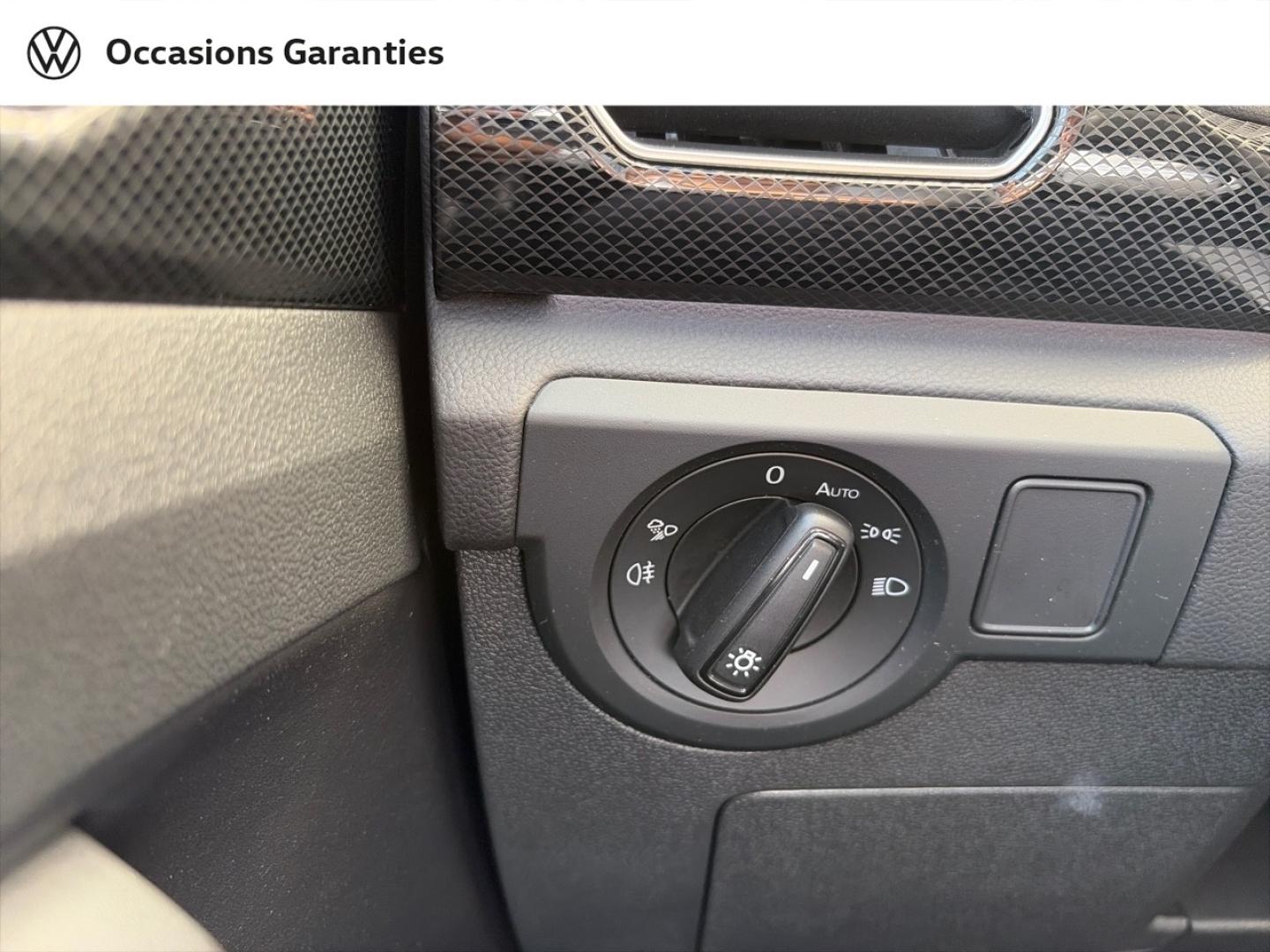 Voitures occasions VOLKSWAGEN T-CROSS R-Line Paris