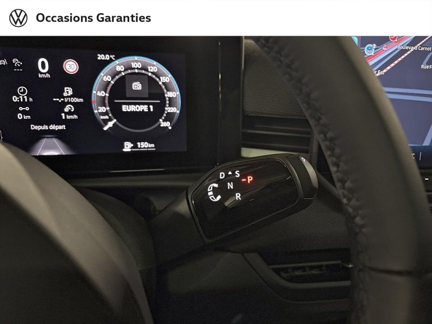 Voitures occasions VOLKSWAGEN T-ROC Life Paris