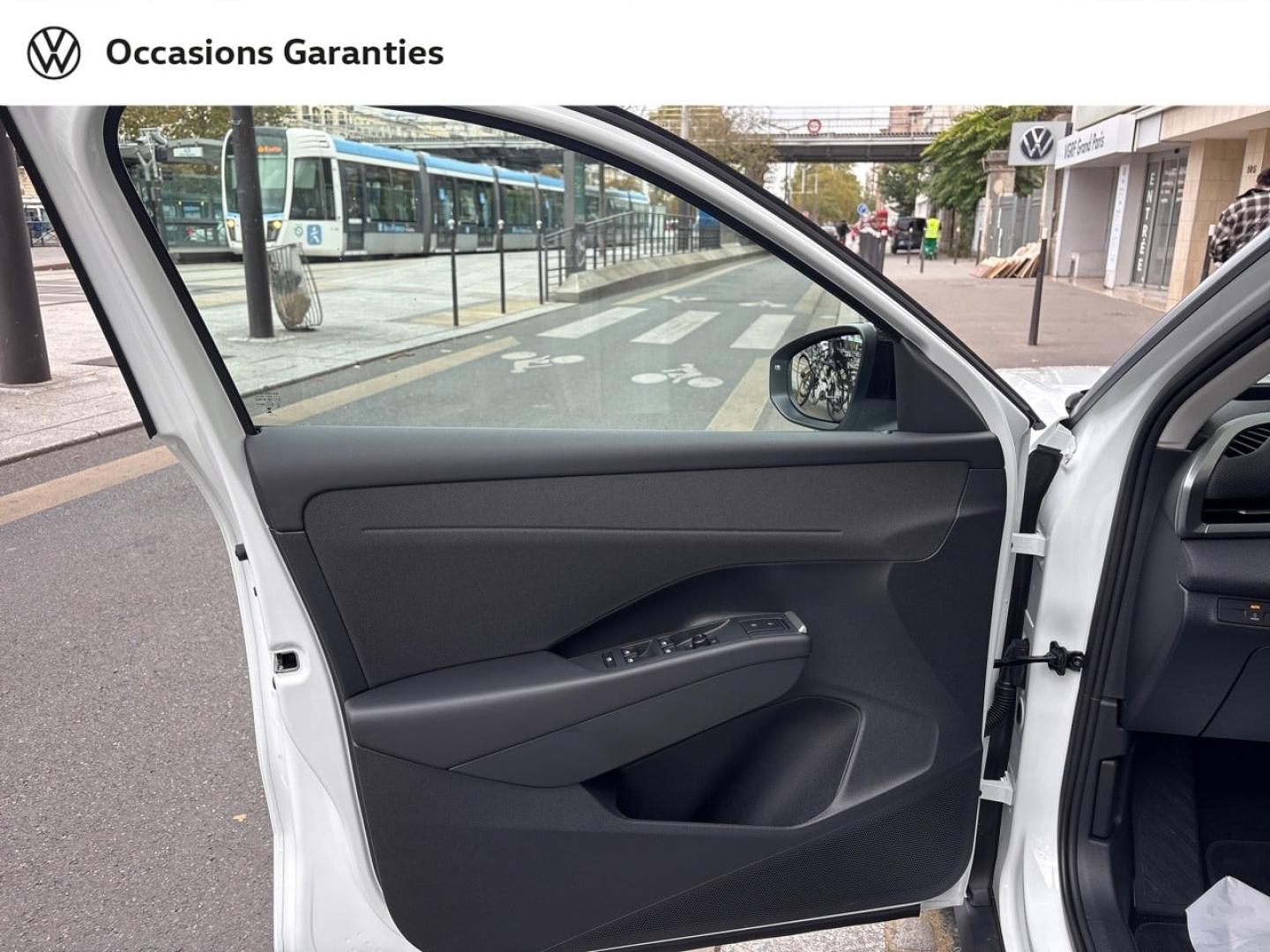 Voitures occasions VOLKSWAGEN T-ROC Life Paris