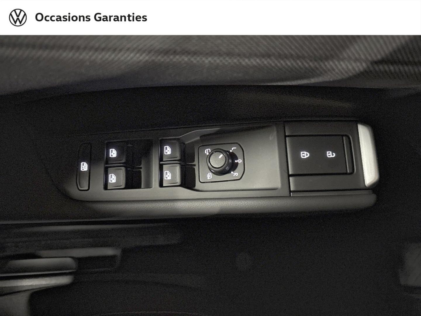 Voitures occasions VOLKSWAGEN T-ROC Life Paris