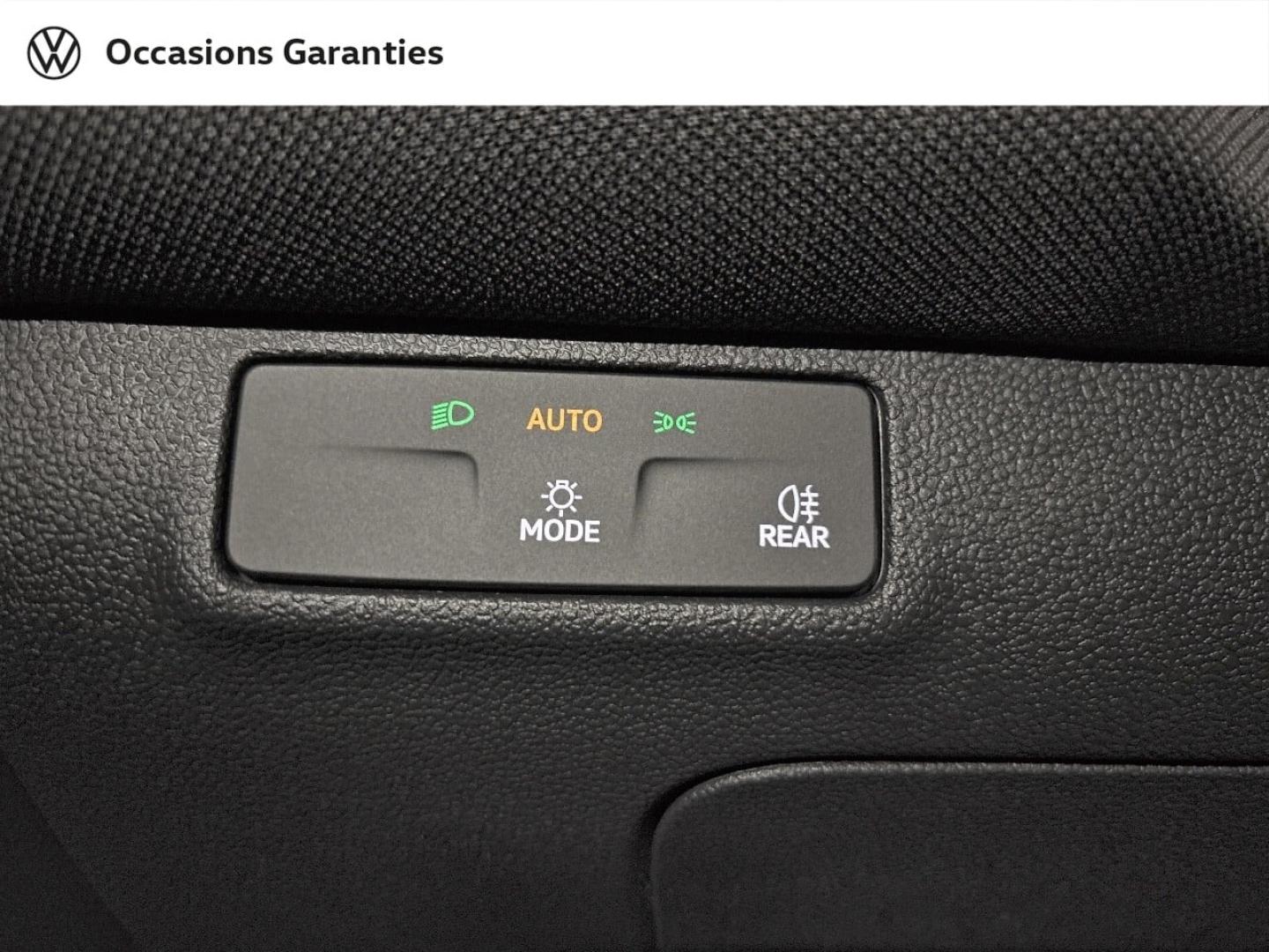 Voitures occasions VOLKSWAGEN T-ROC Life Paris