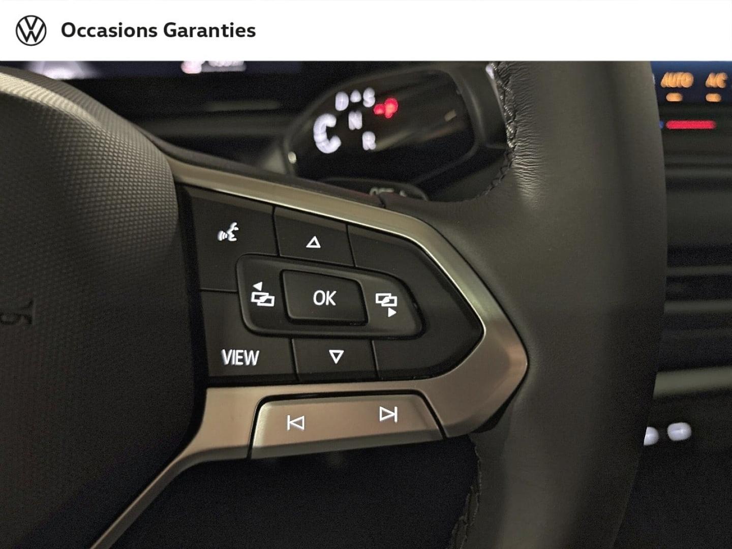 Voitures occasions VOLKSWAGEN T-ROC Life Paris