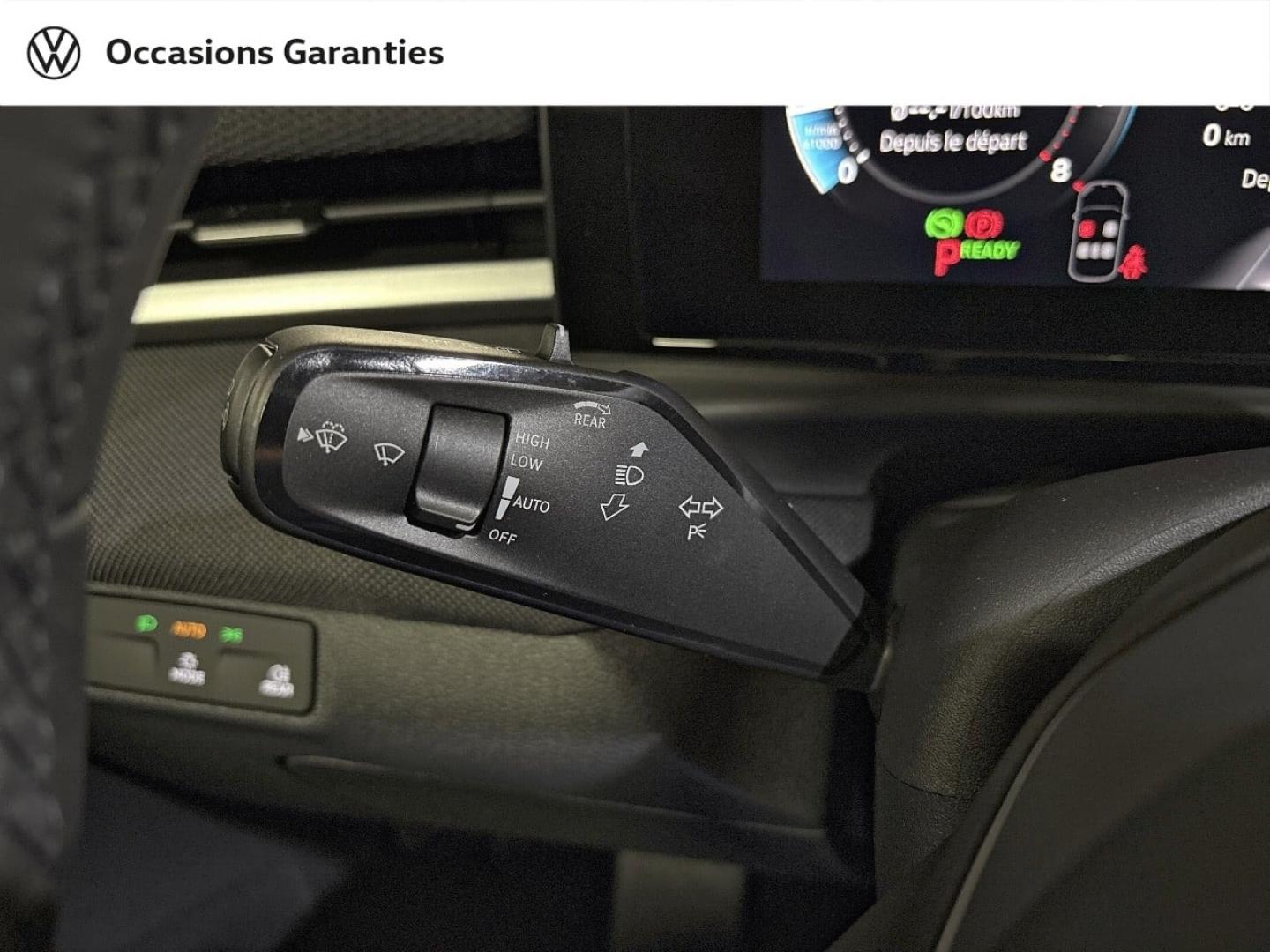 Voitures occasions VOLKSWAGEN T-ROC Life Paris