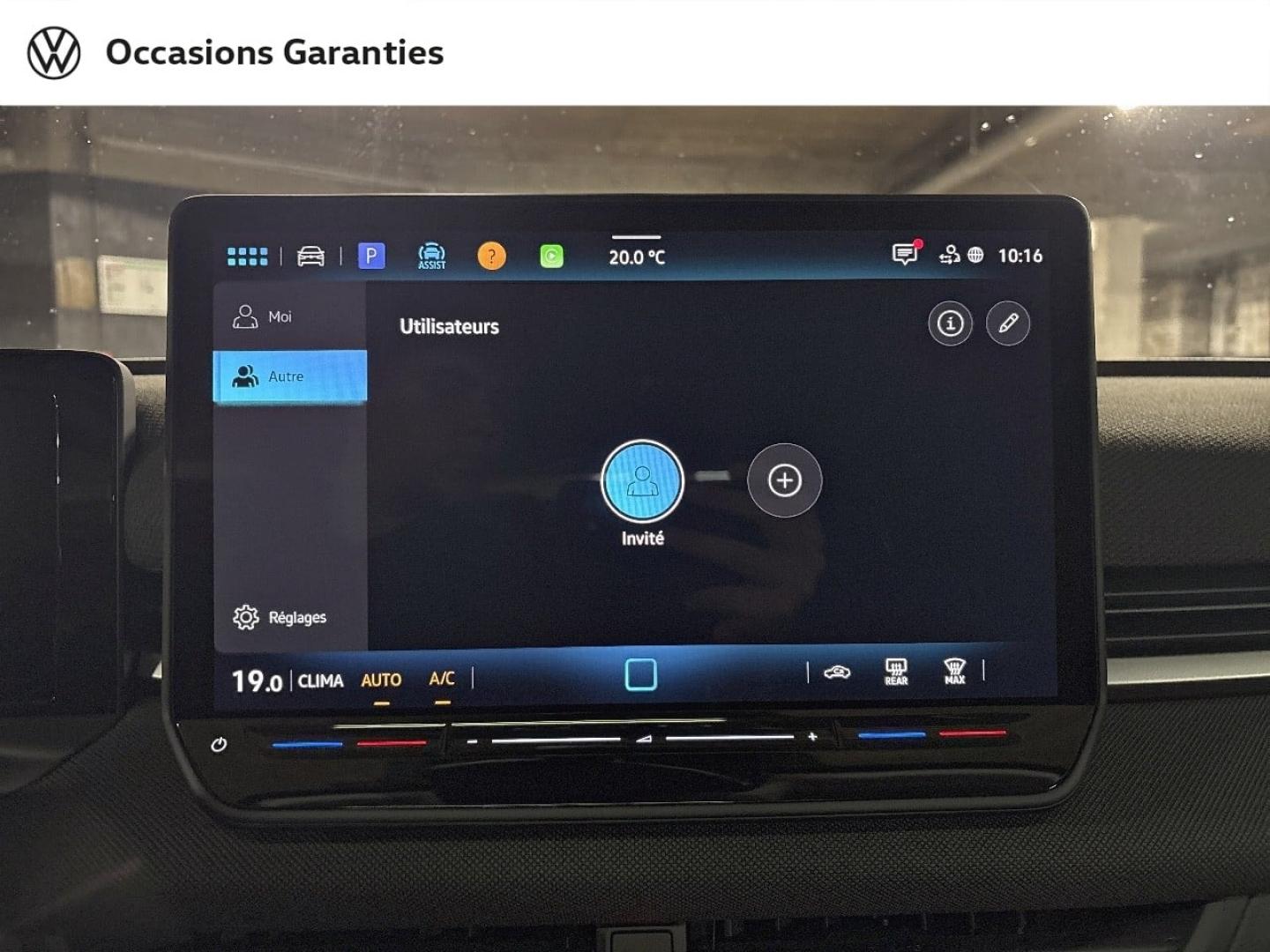 Voitures occasions VOLKSWAGEN T-ROC Life Paris