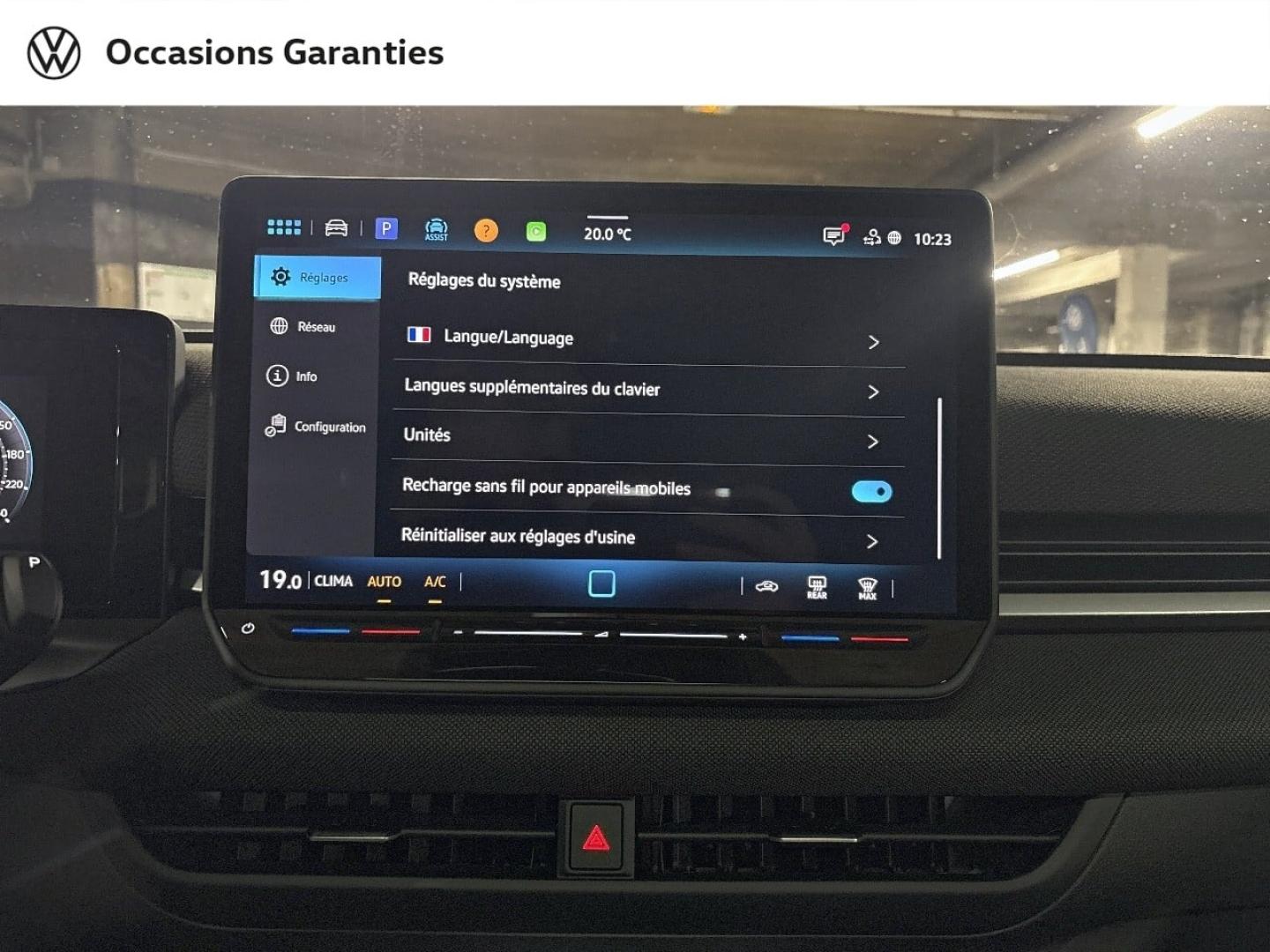 Voitures occasions VOLKSWAGEN T-ROC Life Paris