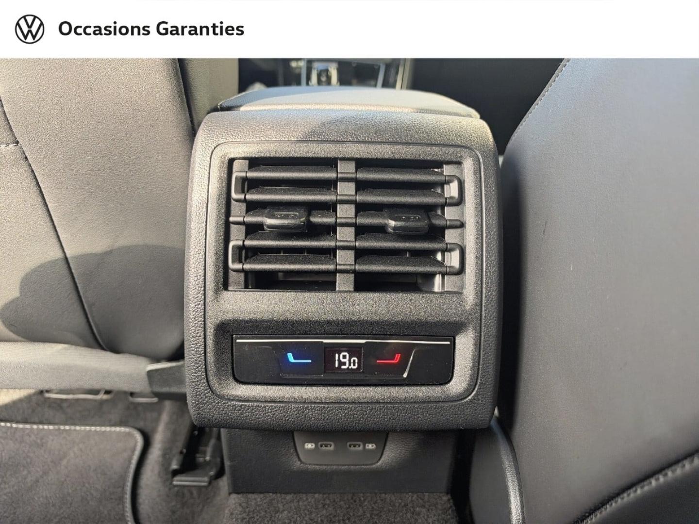 Voitures occasions VOLKSWAGEN GOLF R-Line Edition Paris