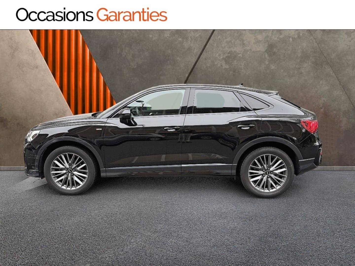 Voitures occasions Audi Q3 Sportback S line Paris