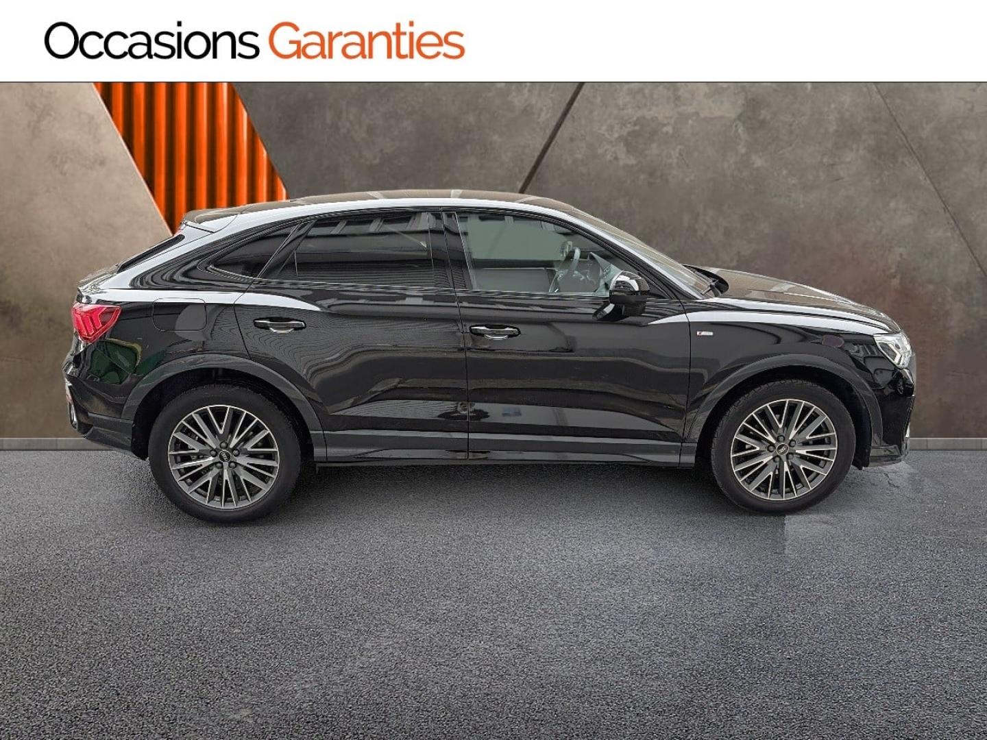 Voitures occasions Audi Q3 Sportback S line Paris