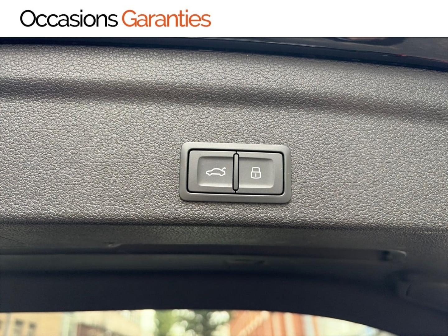 Voitures occasions Audi Q3 Sportback S line Paris