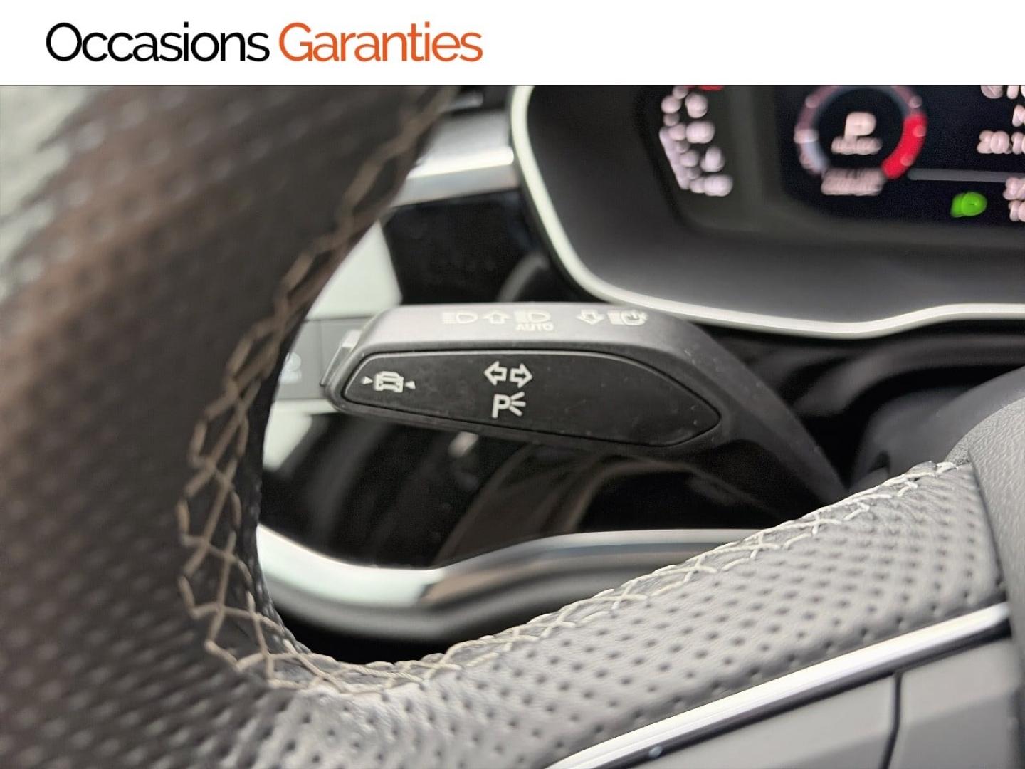 Voitures occasions Audi Q3 Sportback S line Paris