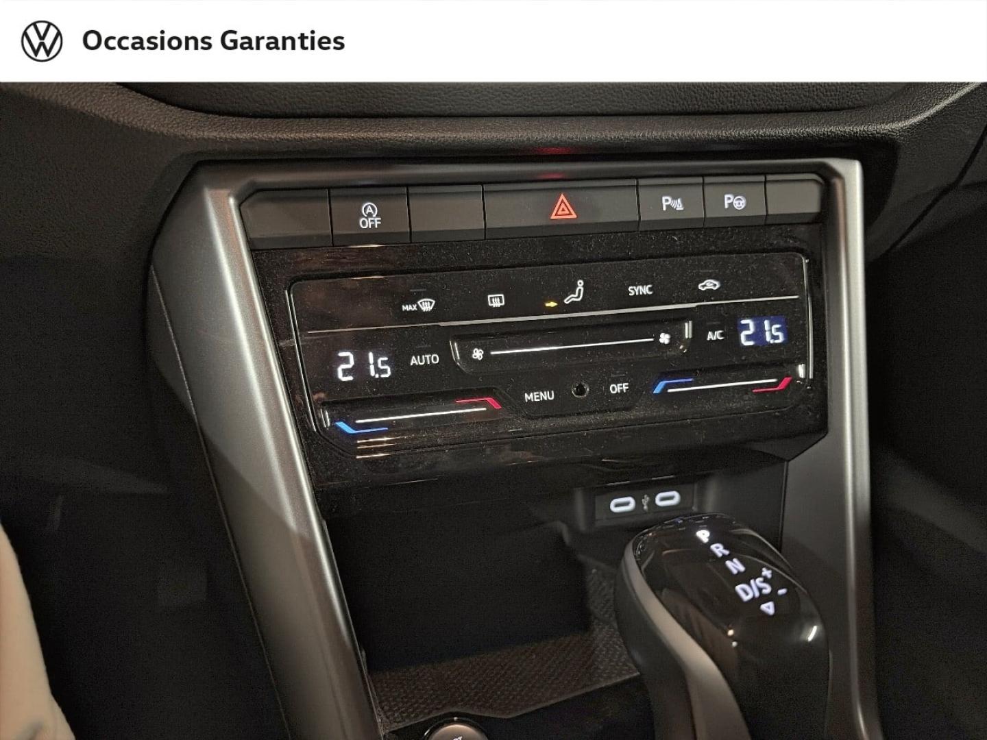 Voitures occasions VOLKSWAGEN T-ROC Life Plus Paris