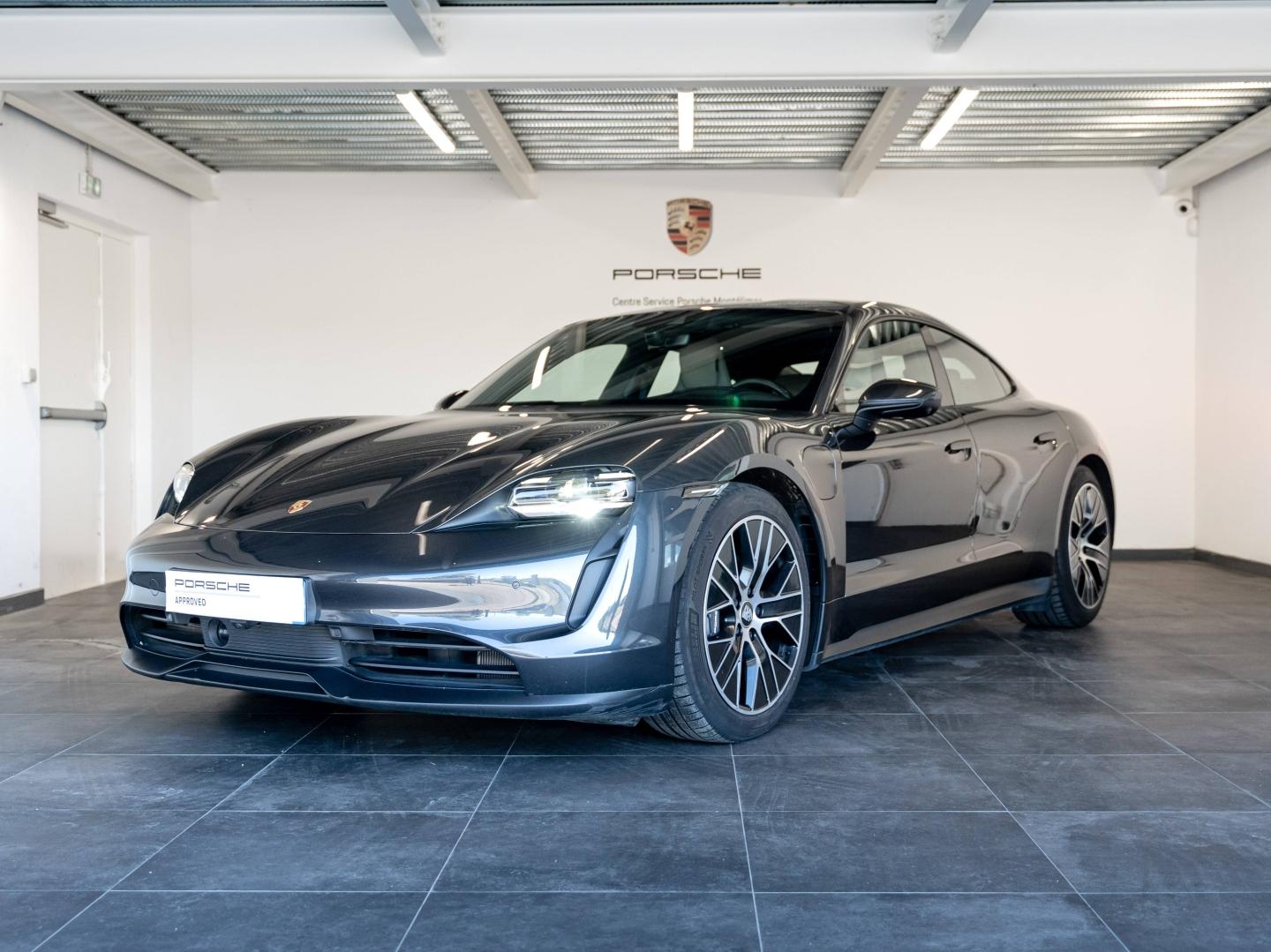 Voitures occasions PORSCHE Taycan Base Montélimar