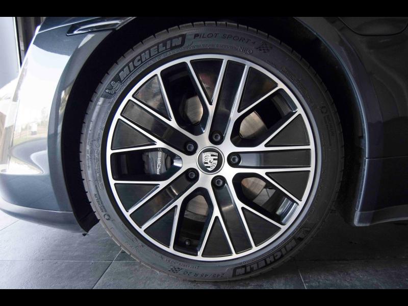 Voitures occasions PORSCHE Taycan Base Montélimar