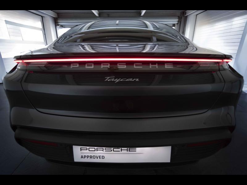 Voitures occasions PORSCHE Taycan Base Montélimar