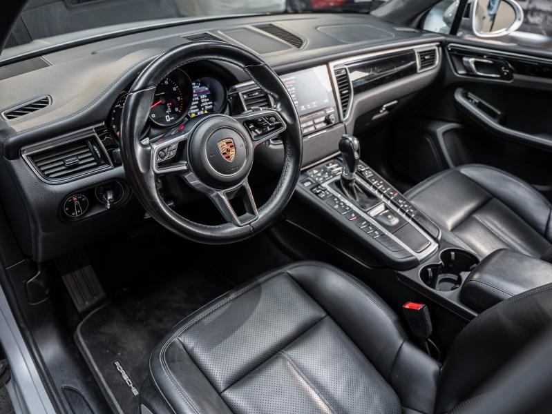 Voitures occasions PORSCHE MACAN Base Montélimar