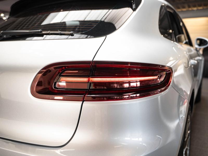 Voitures occasions PORSCHE MACAN Base Montélimar