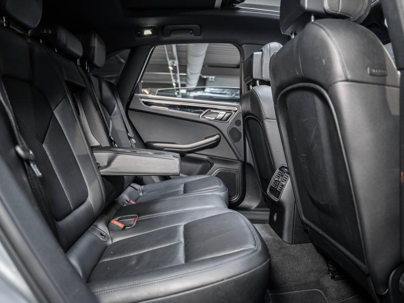 Voitures occasions PORSCHE MACAN Base Montélimar